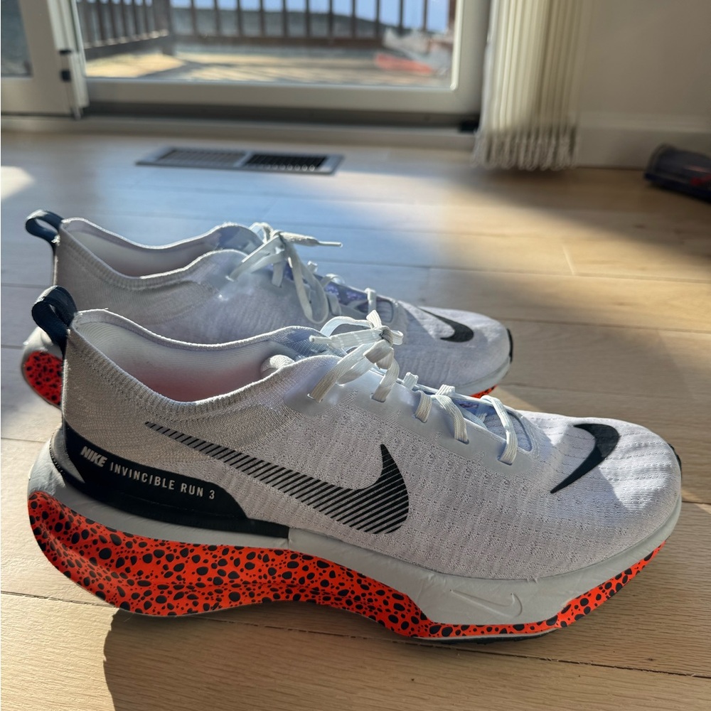 Nike ZoomX Invincible 3 Electric Pack Size 14